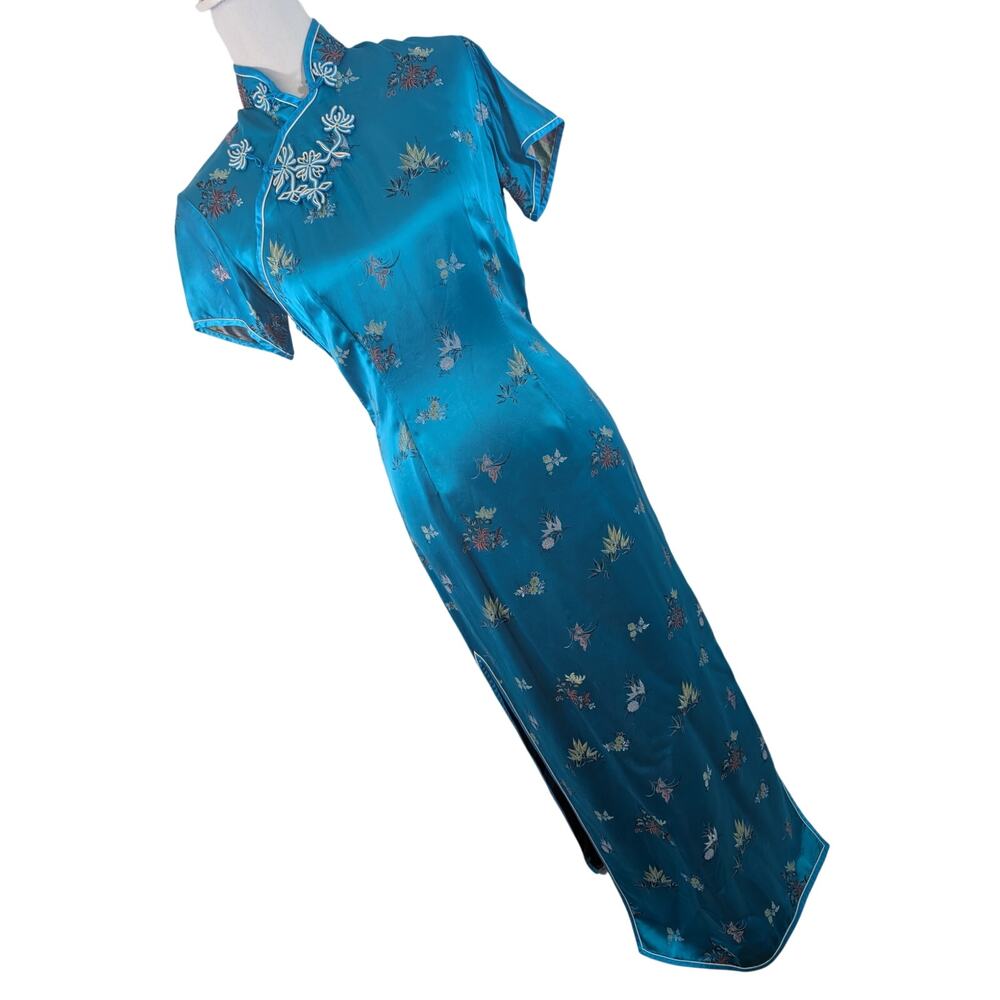 VINTAGE SQUIRREL PURE SATIN, TURQUOISE BLUE ASIAN INSPIRED FULL LENGTH DRESS! M